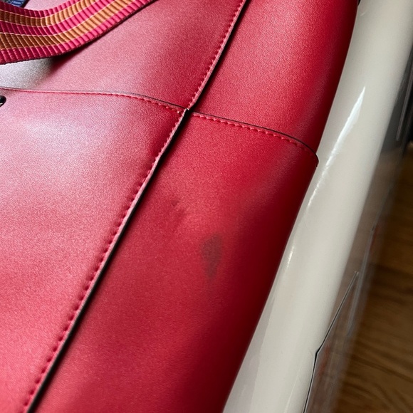 Bromen Vegan Leather Hobo Bucket Bag with two strap options - Picture 5 of 10